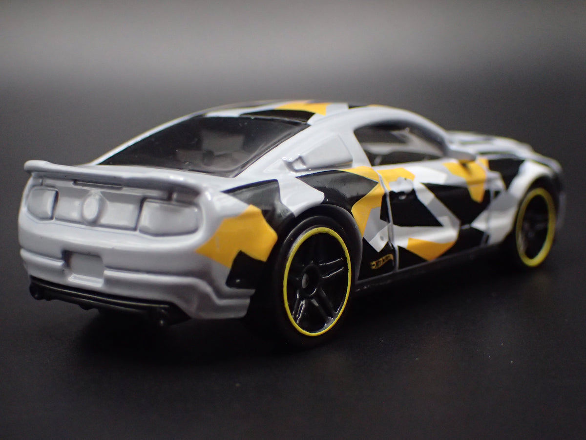 2010-2012 FORD MUSTANG SHELBY GT500 SUPER SNAKE CAMO 1:64 SCALE DIECAST MODEL CAR