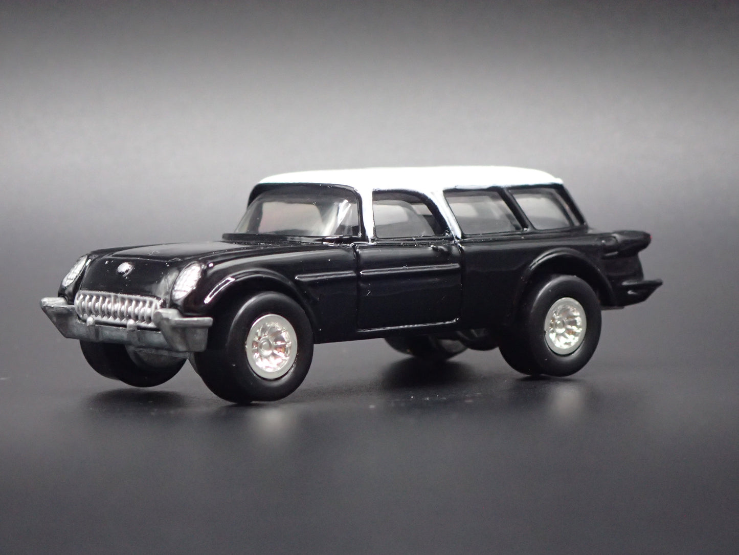 1954 54 CHEVY CHEVROLET CORVETTE NOMAD BLACK 1:64 SCALE DIORAMA DIECAST MODEL CAR
