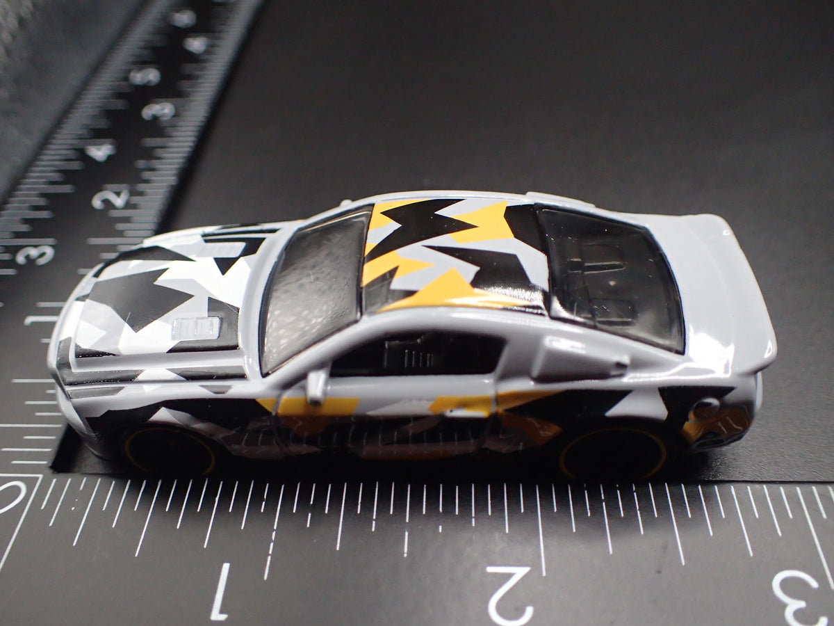 2010-2012 FORD MUSTANG SHELBY GT500 SUPER SNAKE CAMO 1:64 SCALE DIECAST MODEL CAR