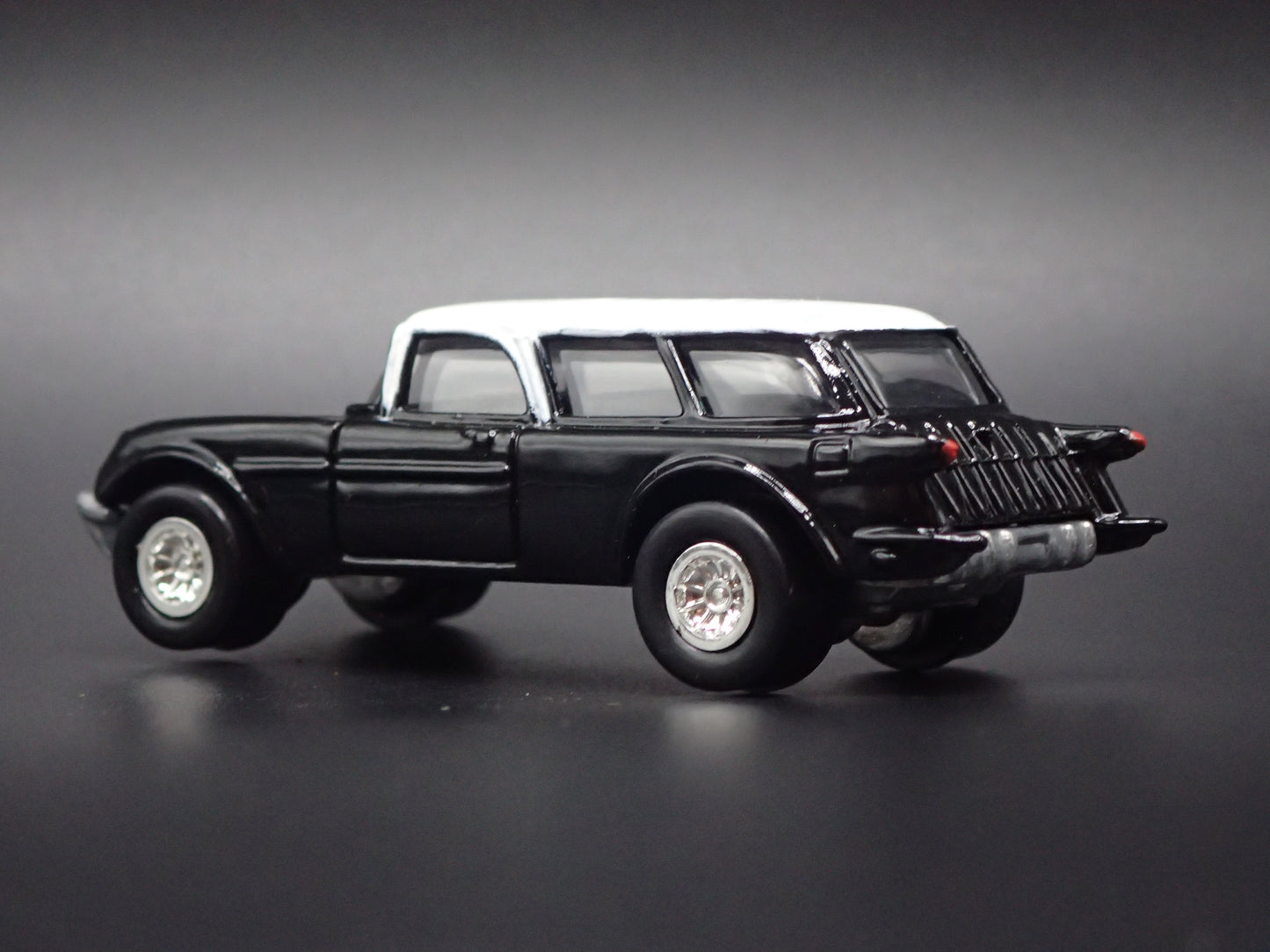 1954 54 CHEVY CHEVROLET CORVETTE NOMAD BLACK 1:64 SCALE DIORAMA DIECAST MODEL CAR