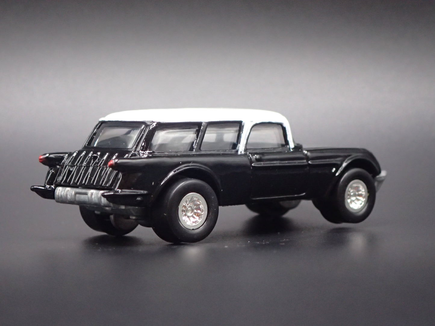 1954 54 CHEVY CHEVROLET CORVETTE NOMAD BLACK 1:64 SCALE DIORAMA DIECAST MODEL CAR