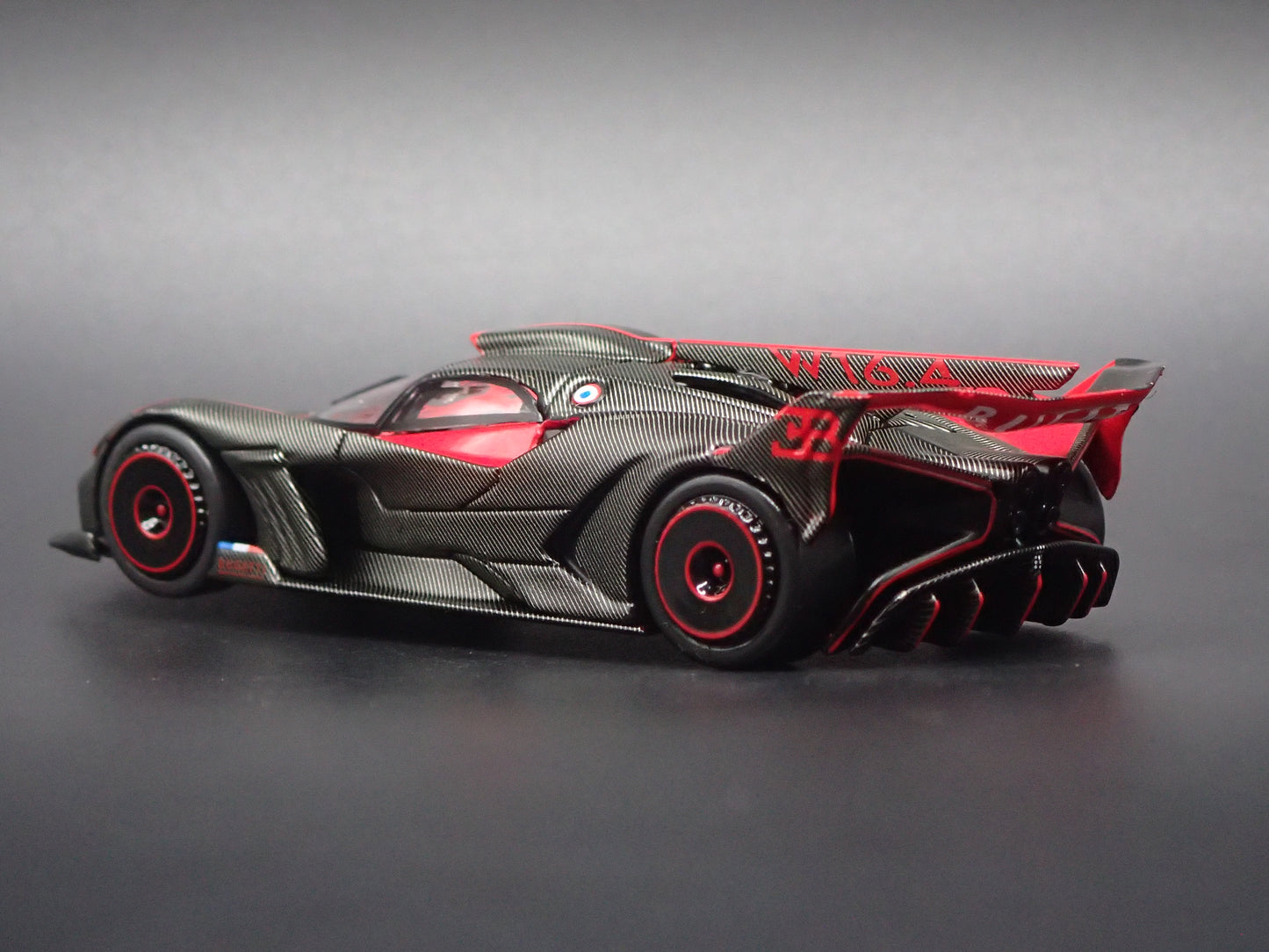 2024-2025 BUGATTI BOLIDE SUPER CAR RED 1:64 SCALE DIORAMA DIECAST MODEL CAR