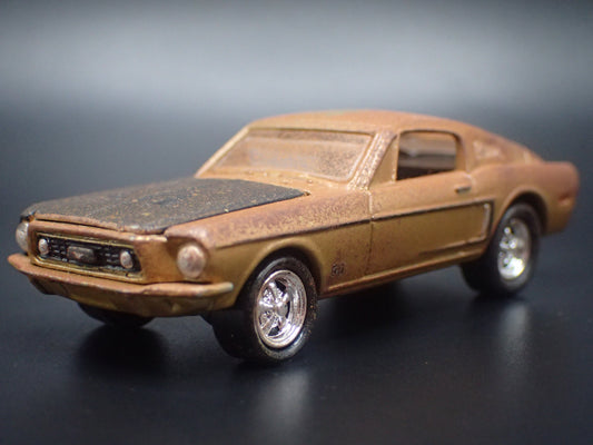 1968 68 FORD MUSTANG GT FASTBACK BARN FIND 1/64 SCALE DIORAMA DIECAST MODEL CAR