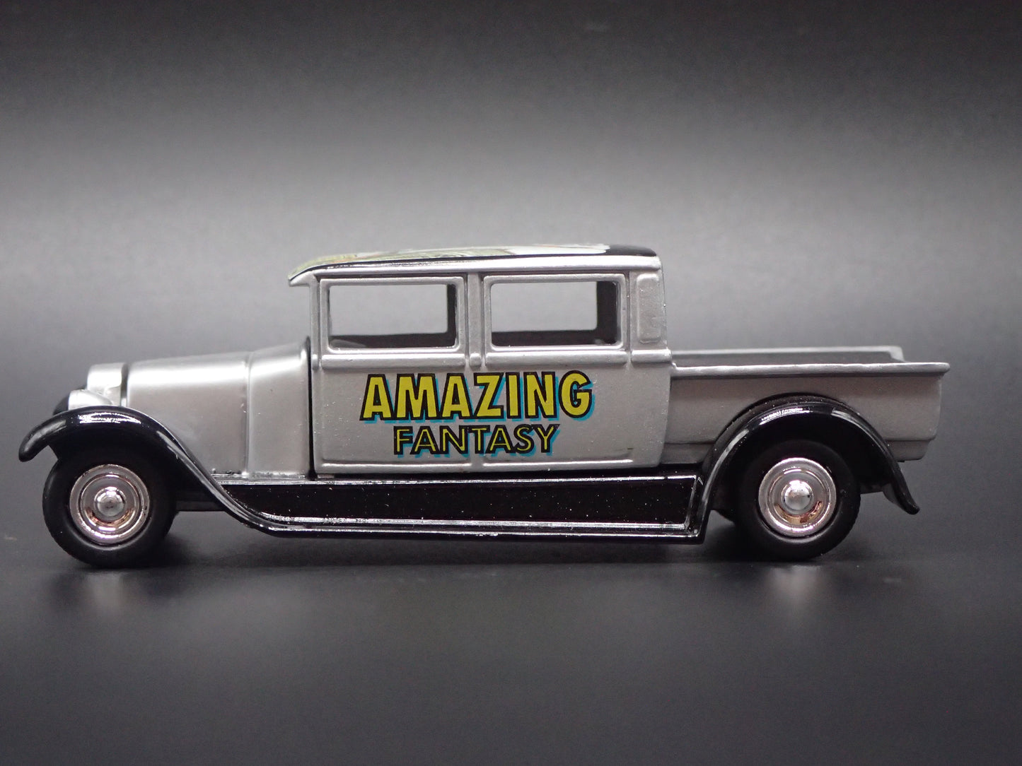 1929 29 FORD CREW CAB PICKUP TRUCK SPIDERMAN 1:64 SCALE DIECAST MODEL CAR
