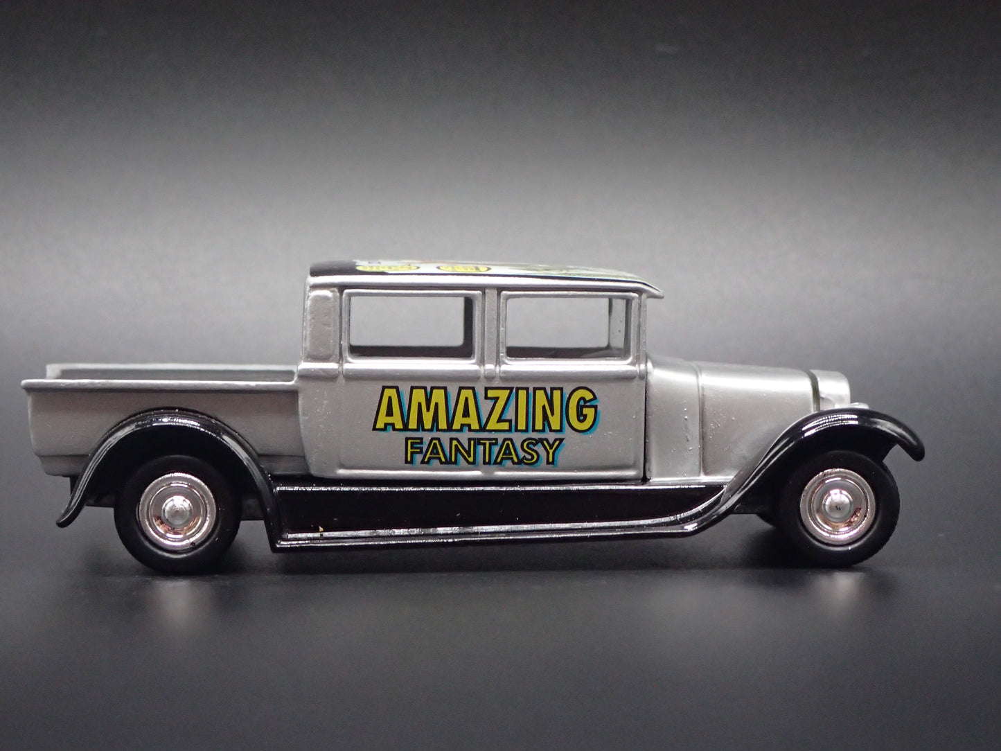 1929 29 FORD CREW CAB PICKUP TRUCK SPIDERMAN 1:64 SCALE DIECAST MODEL CAR