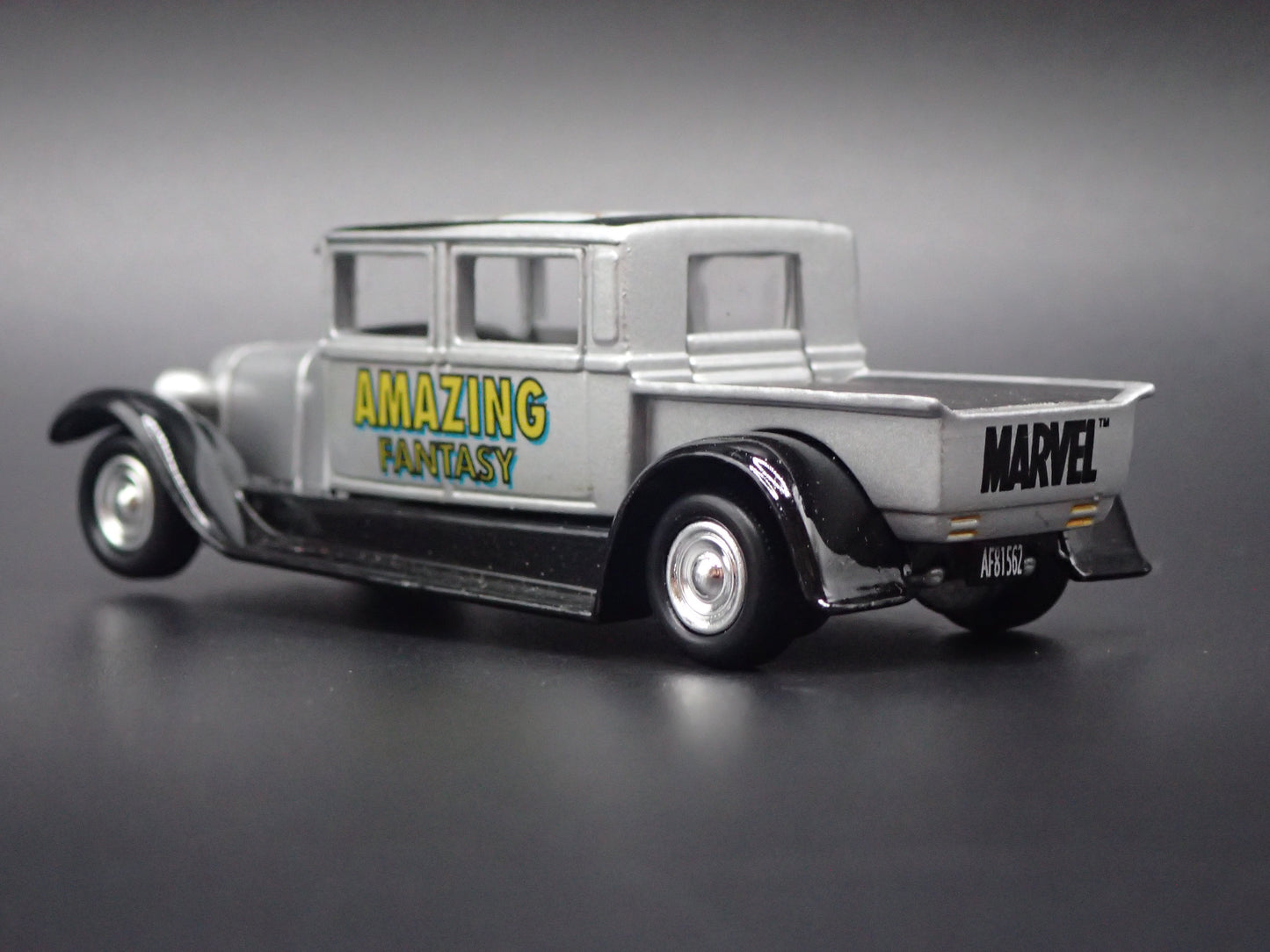 1929 29 FORD CREW CAB PICKUP TRUCK SPIDERMAN 1:64 SCALE DIECAST MODEL CAR
