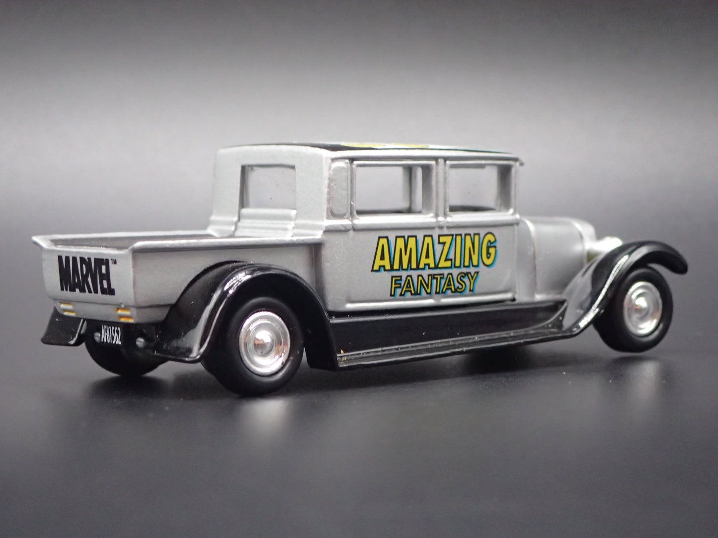 1929 29 FORD CREW CAB PICKUP TRUCK SPIDERMAN 1:64 SCALE DIECAST MODEL CAR
