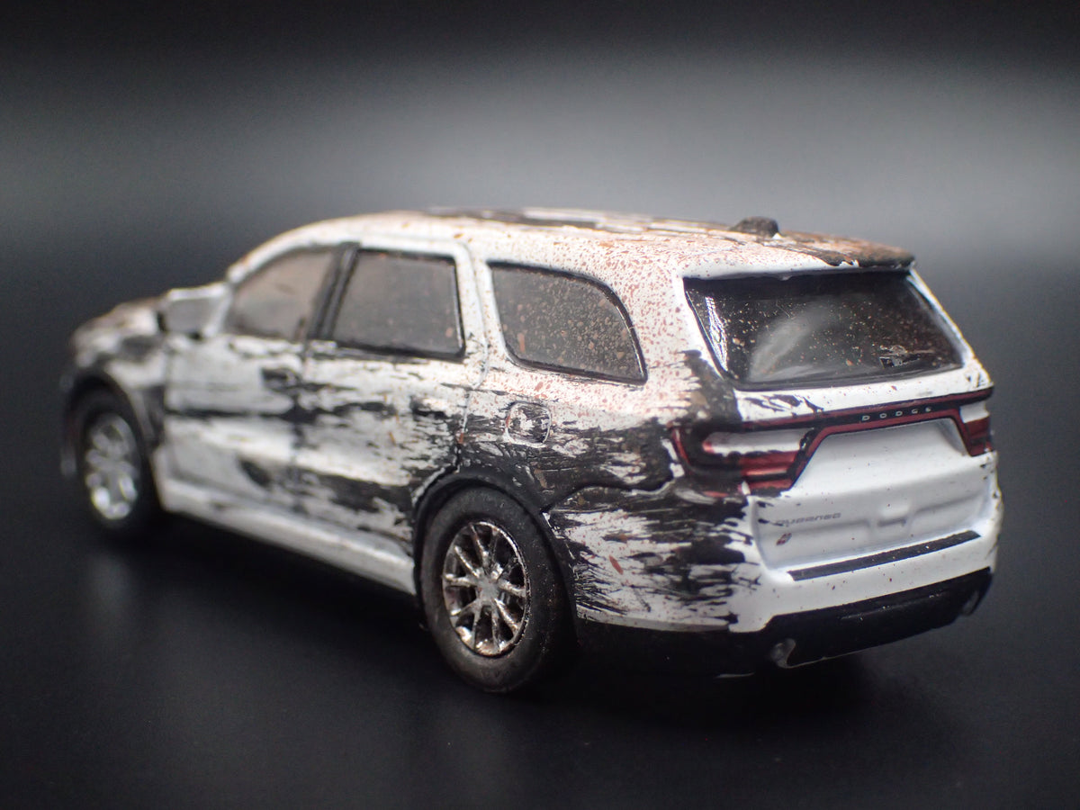 2018-2025 DODGE DURANGO SUV WRECKED 1:64 SCALE DIORAMA DIECAST MODEL CAR