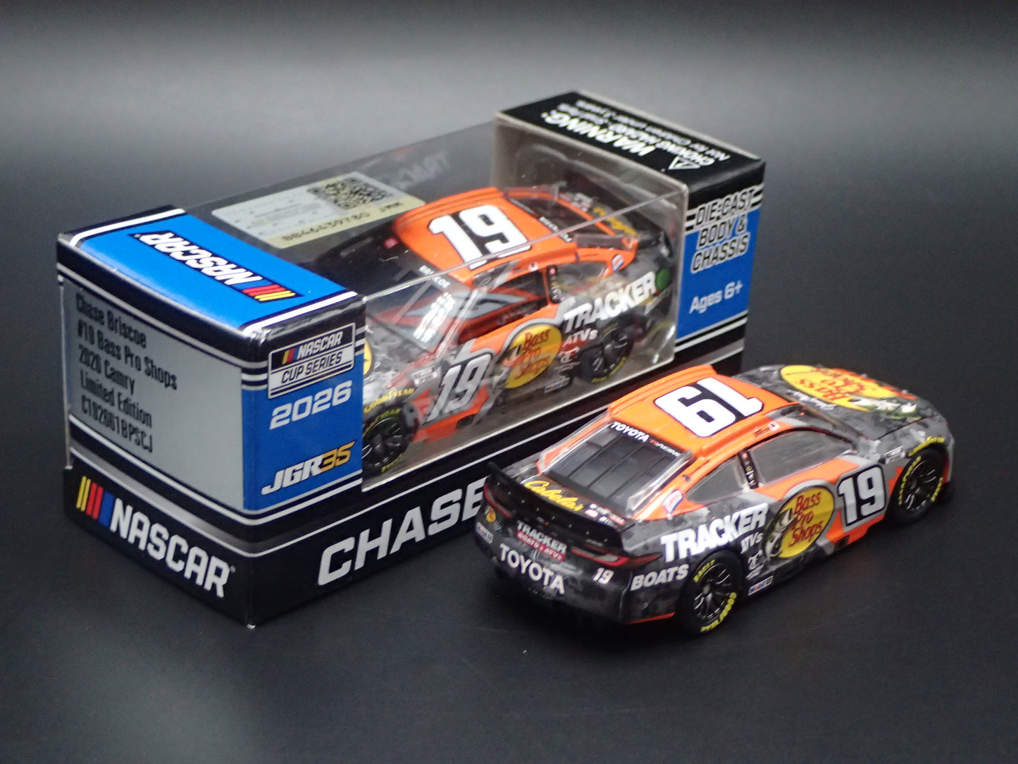2026 TOYOTA CAMRY 19 CHASE BRISCOE BASS PRO NASCAR 1:64 SCALE DIECAST MODEL CAR