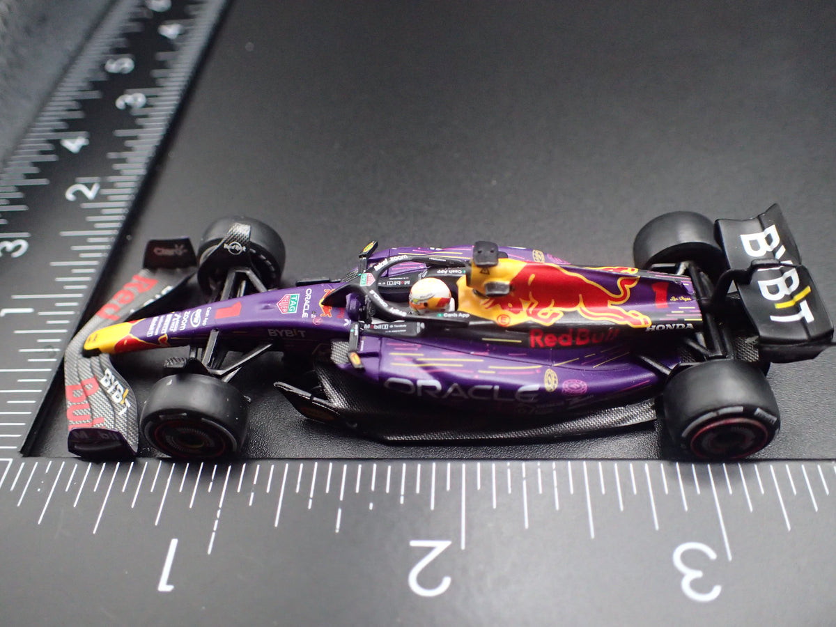 2023 RED BULL RACING RB19 #1 MAX VERSTAPPEN F1 RACING 1:64 SCALE DIECAST MODEL CAR