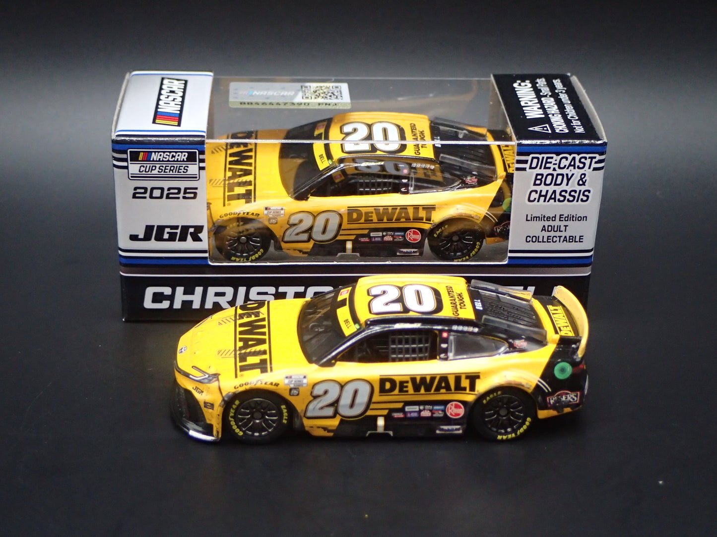 2025 TOYOTA CAMRY 20 CHRISTOPHER BELL DEWALT BRISTOL WIN NASCAR 1:64 DIECAST CAR