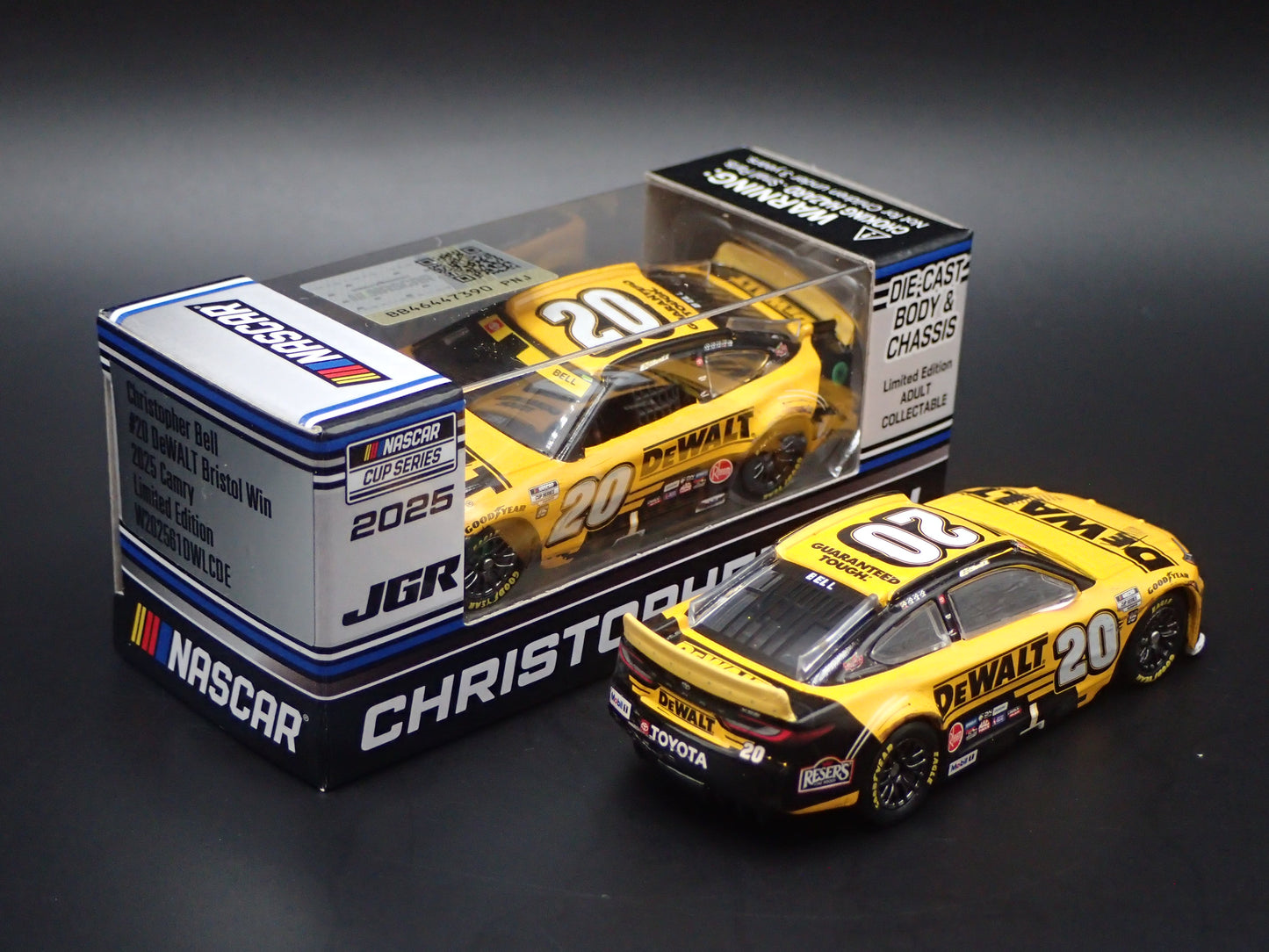2025 TOYOTA CAMRY 20 CHRISTOPHER BELL DEWALT BRISTOL WIN NASCAR 1:64 DIECAST CAR