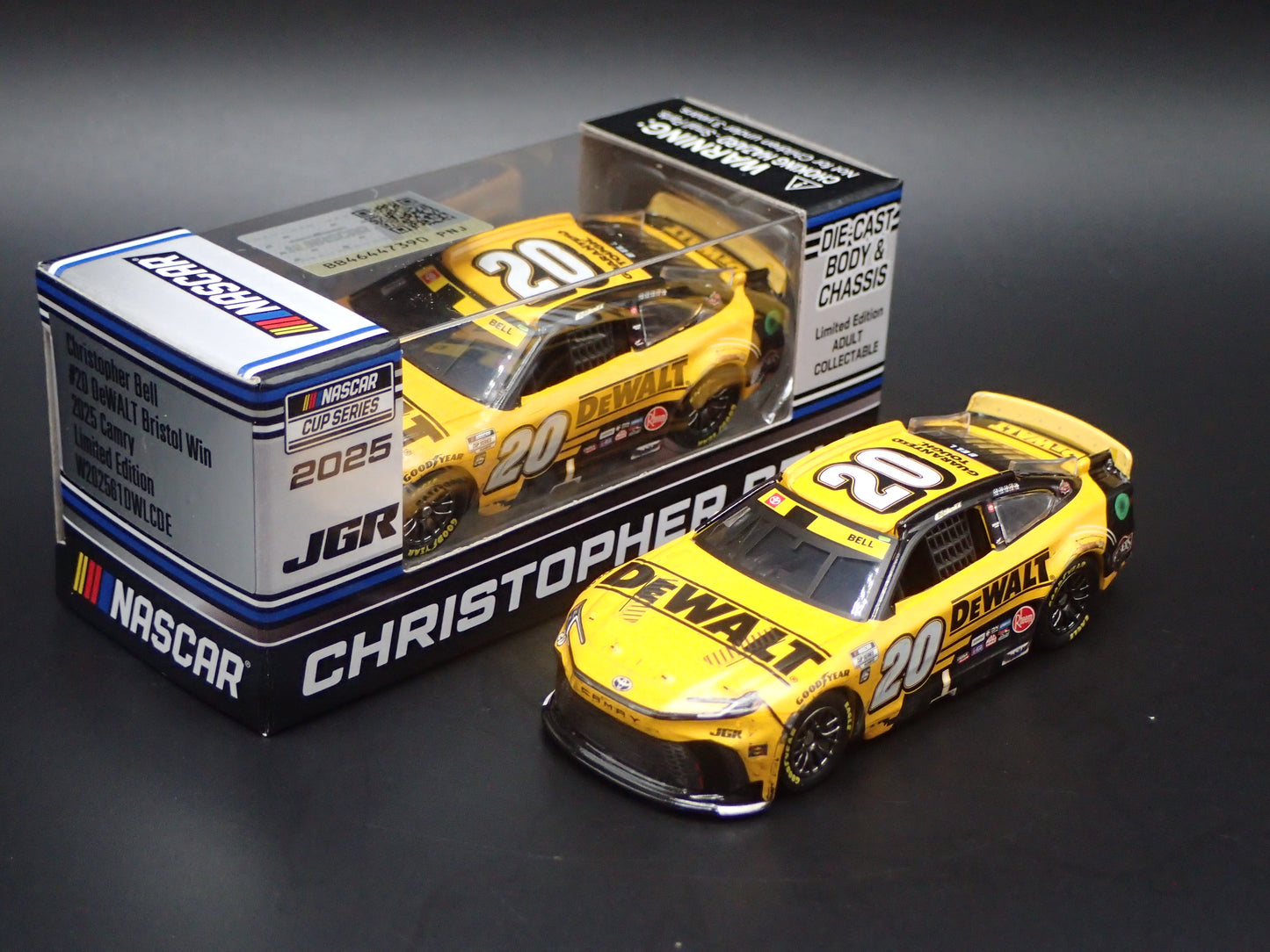 2025 TOYOTA CAMRY 20 CHRISTOPHER BELL DEWALT BRISTOL WIN NASCAR 1:64 DIECAST CAR