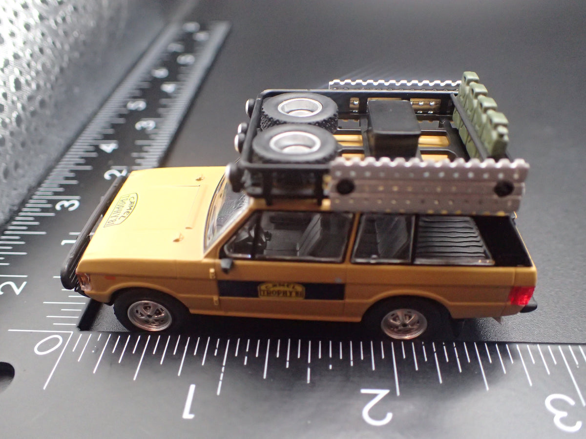 1970-1994 RANGE ROVER CAMEL TROPHY 1981 1/64 SCALE DIORAMA DIECAST MODEL CAR