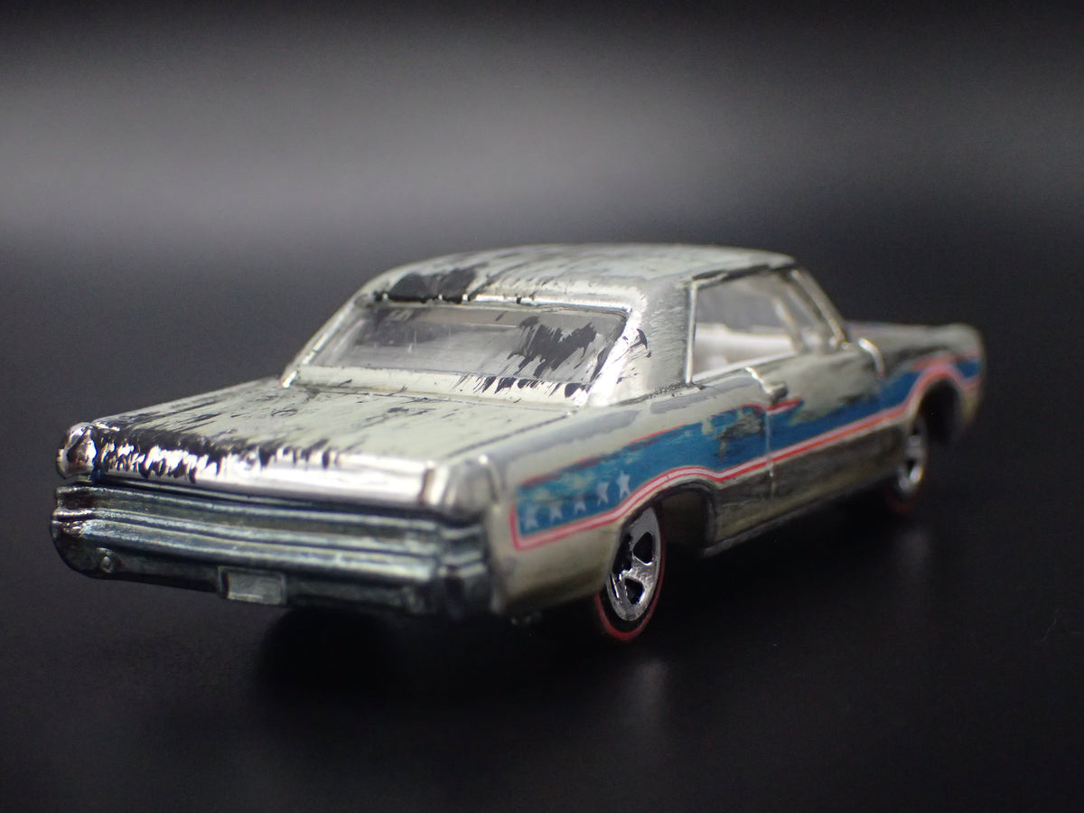 1965 65 PONTIAC GTO MUSCLE BARN FIND 1:64 SCALE COLLECTIBLE DIECAST MODEL CAR