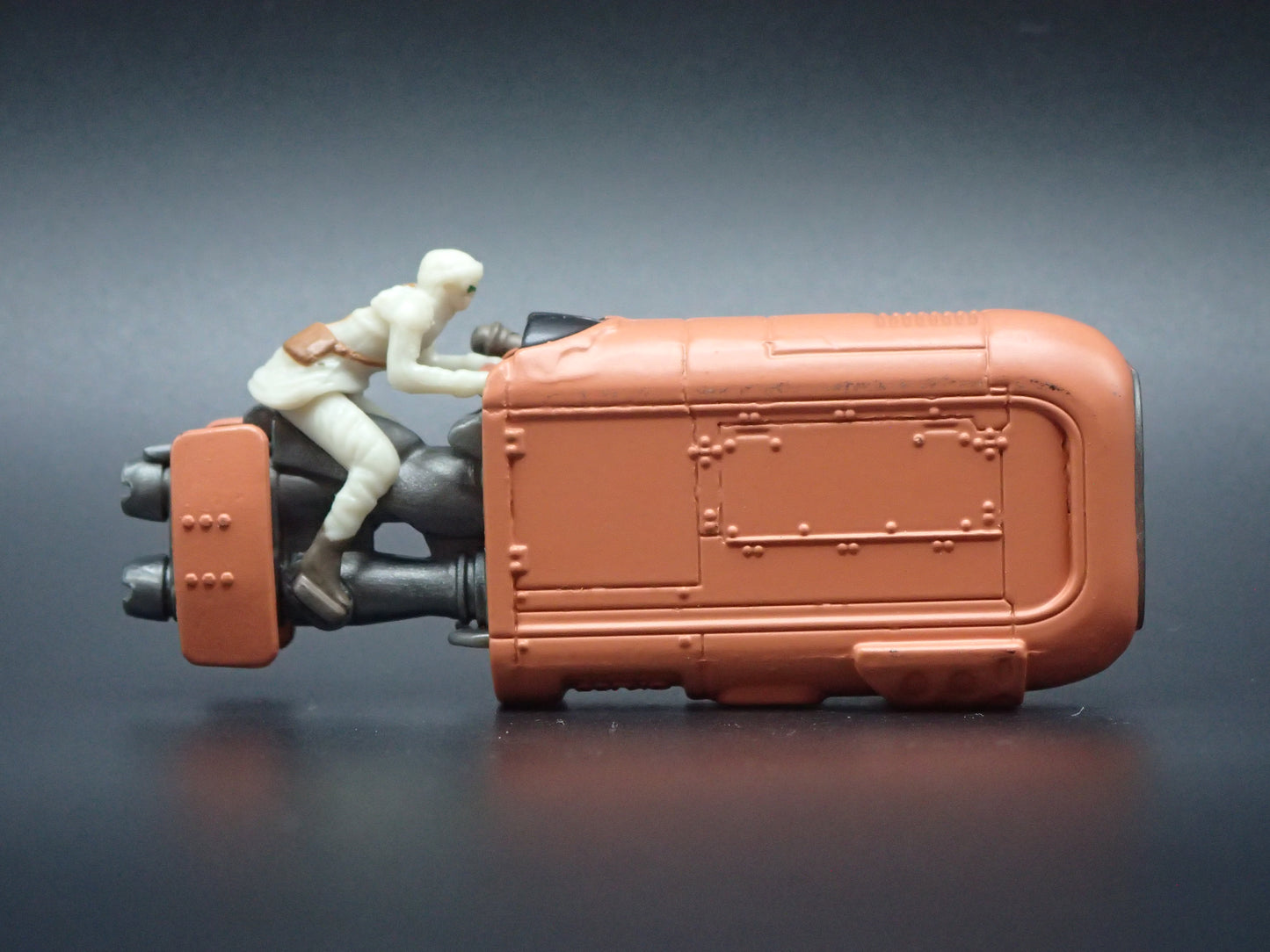 STAR WARS REYS SPEEDSTER  w FLIGHT STAND 1/64 SCALE DIECAST MODEL DIORAMA