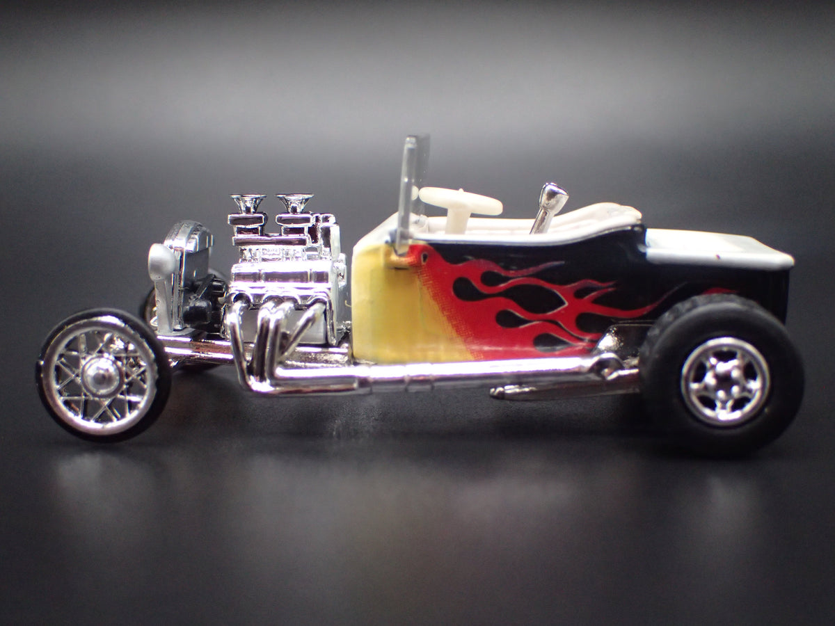1923 23 FORD T-BUCKET HOT ROD BLACK 1:64 SCALE COLLECTIBLE DIECAST MODEL CAR
