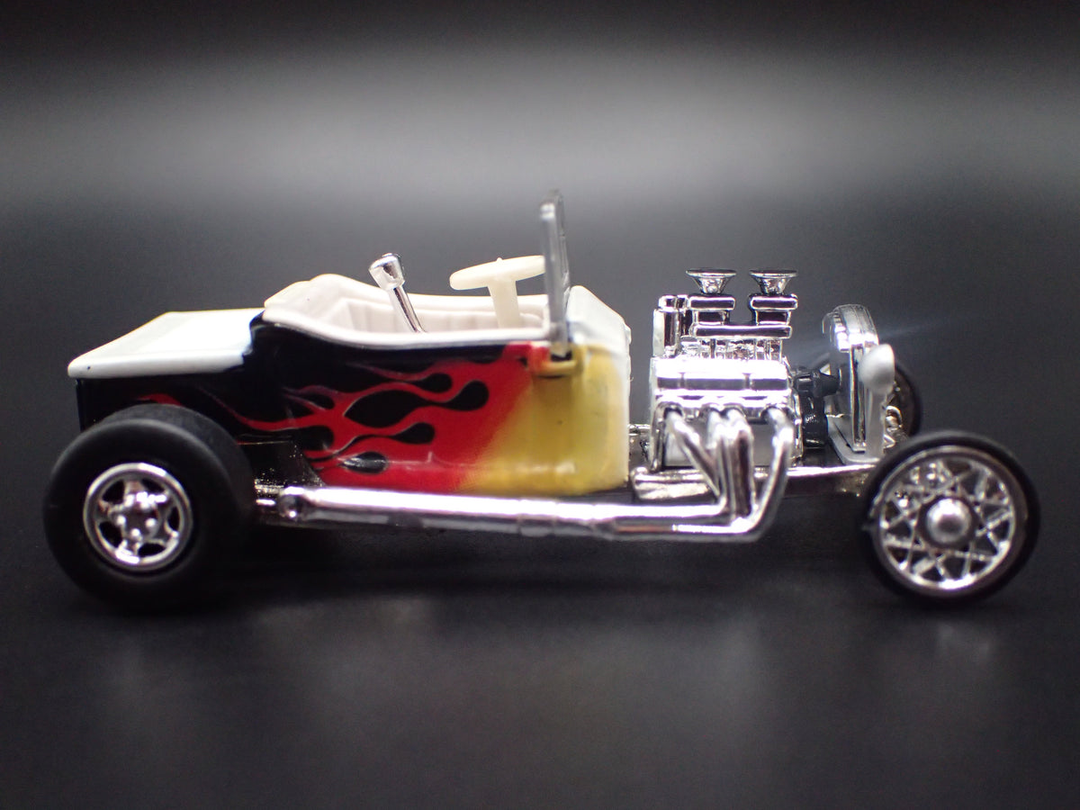 1923 23 FORD T-BUCKET HOT ROD BLACK 1:64 SCALE COLLECTIBLE DIECAST MODEL CAR