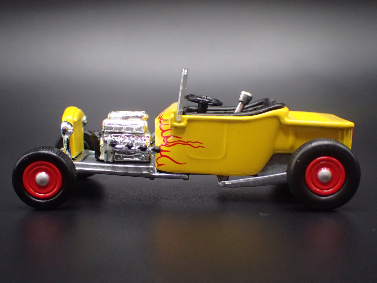 1923 23 FORD T-BUCKET HOT ROD YELLOW 1:64 SCALE COLLECTIBLE DIECAST MODEL CAR
