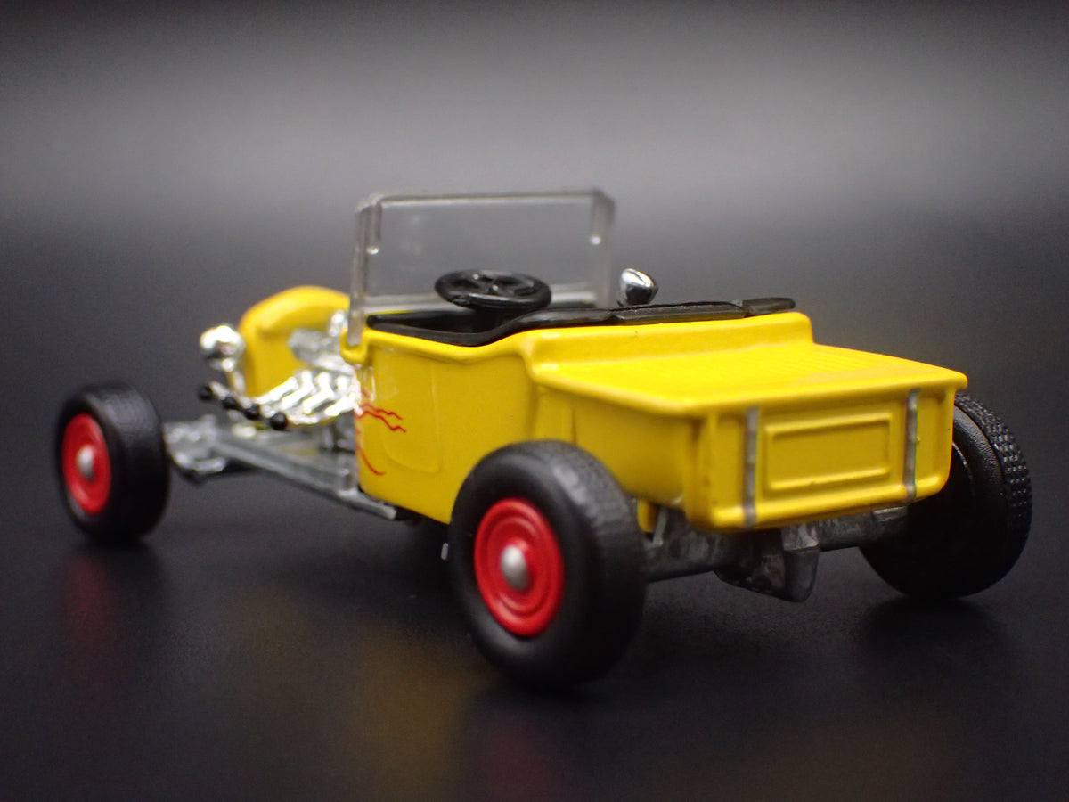 1923 23 FORD T-BUCKET HOT ROD YELLOW 1:64 SCALE COLLECTIBLE DIECAST MODEL CAR