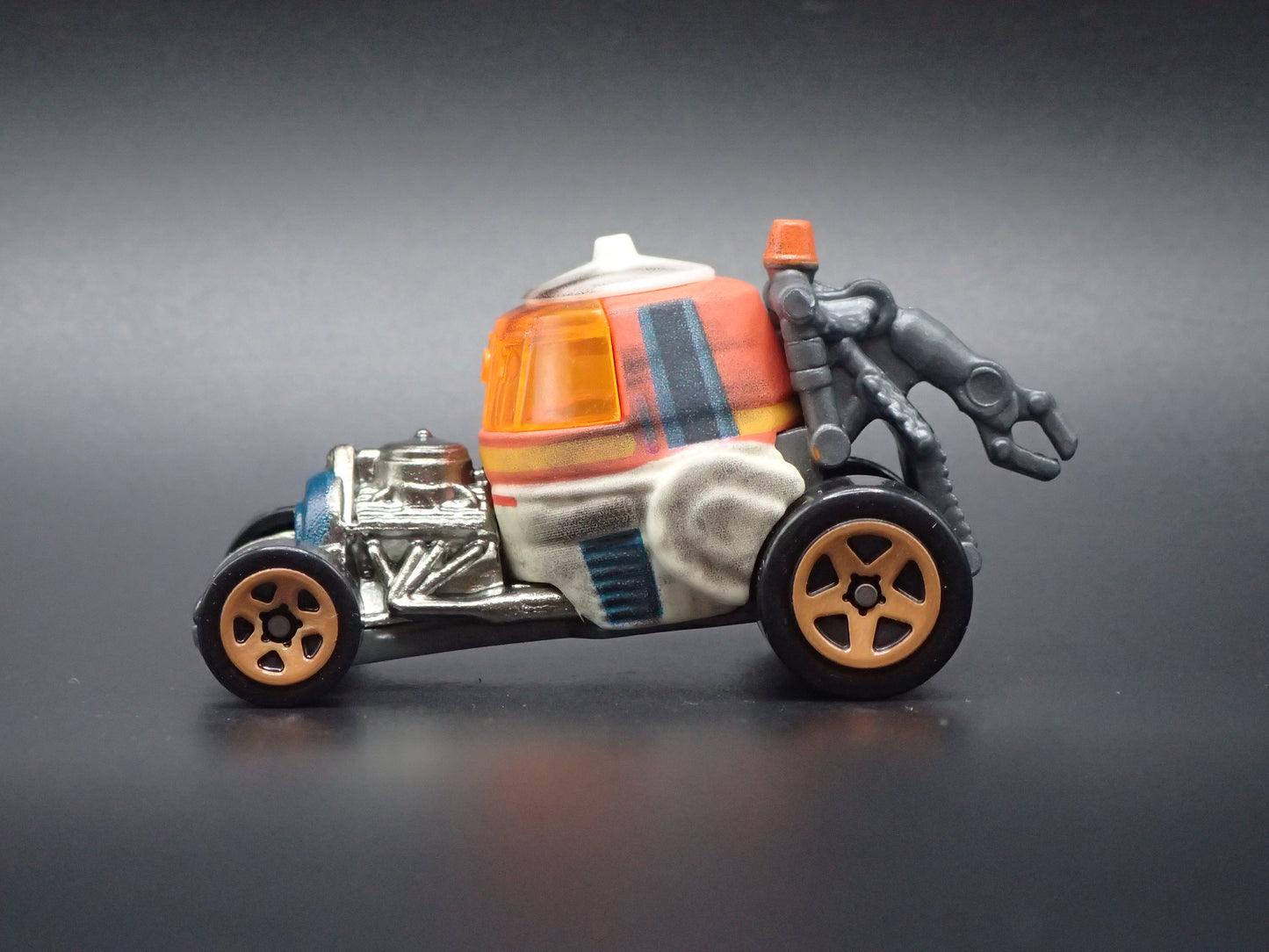 CHOPPER STAR WARS 1/64 SCALE COLLECTIBLE DIORAMA DIECAST MODEL CAR