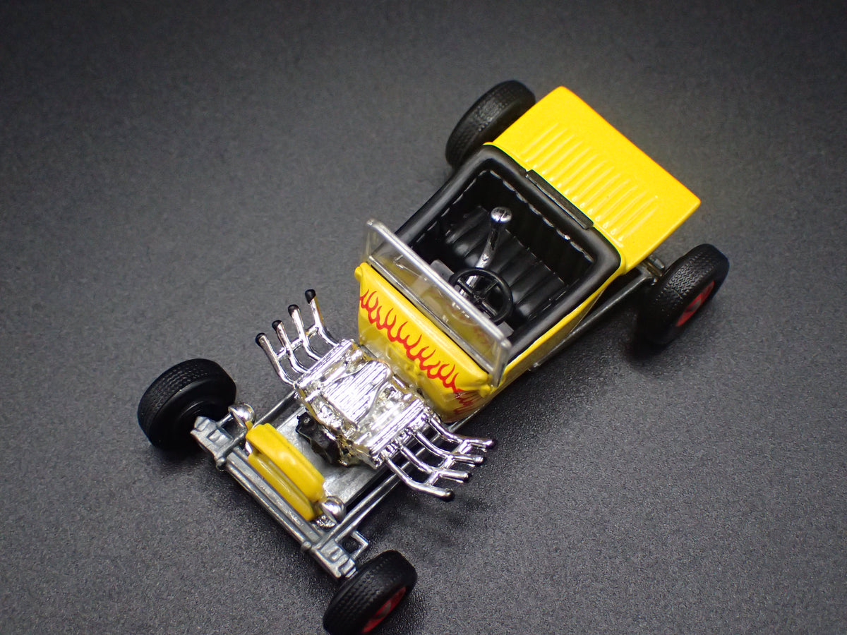 1923 23 FORD T-BUCKET HOT ROD YELLOW 1:64 SCALE COLLECTIBLE DIECAST MODEL CAR