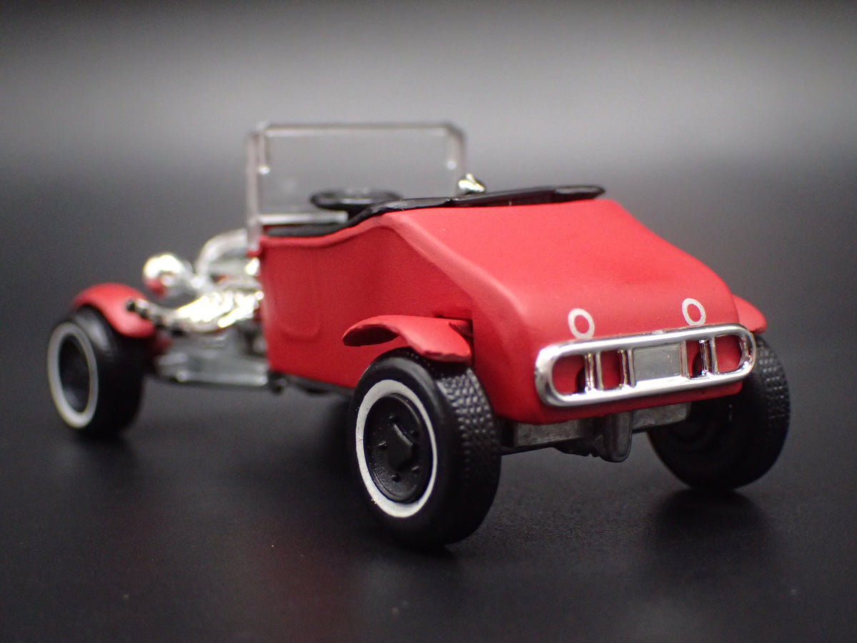 1927 27 FORD MODEL T ROADSTER HOT ROD 1:64 SCALE COLLECTIBLE DIORAMA DIECAST MODEL CAR