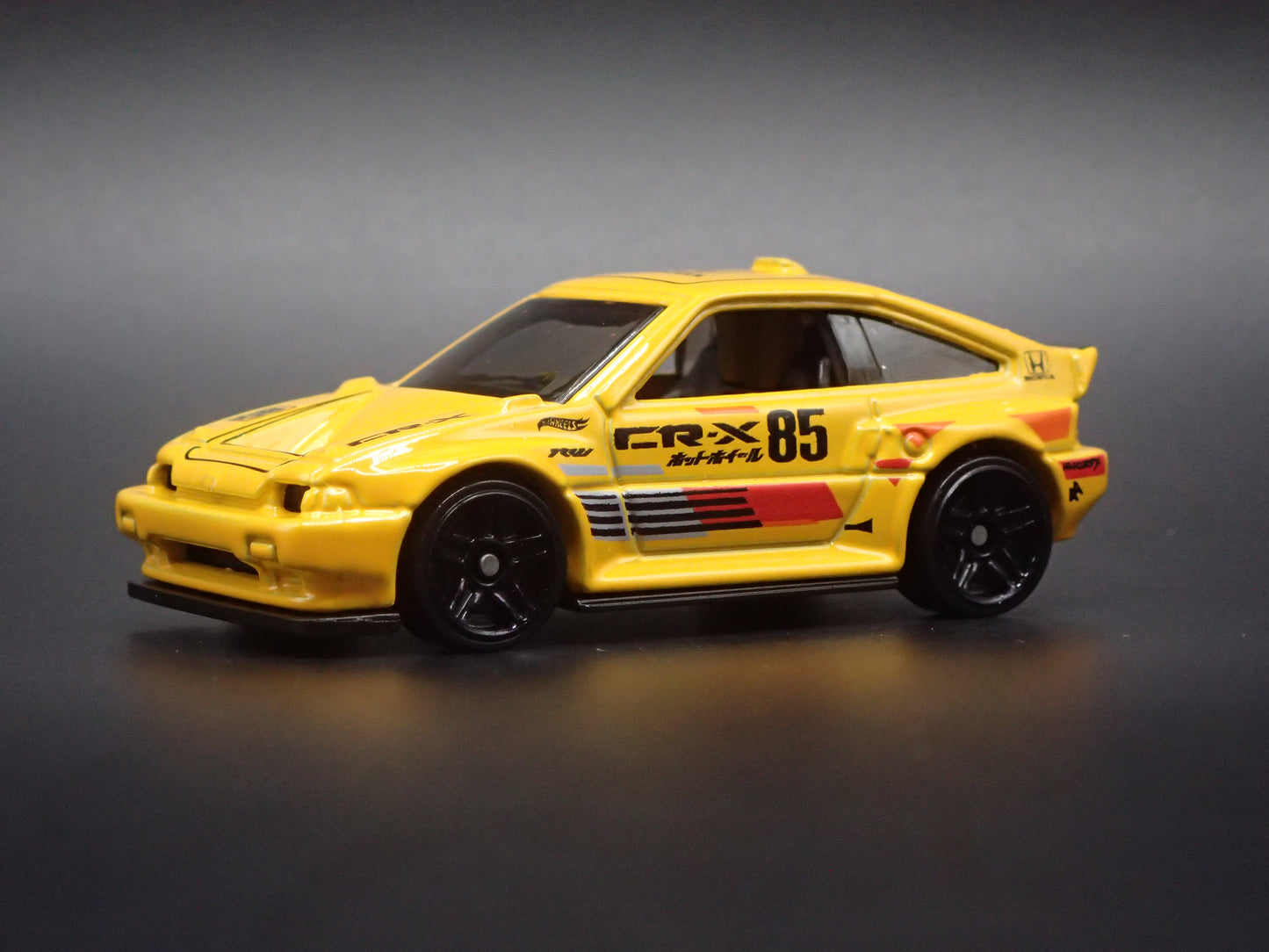 1984-1987 HONDA CRX YELLOW 1:64 SCALE COLLECTIBLE DIORAMA DIECAST MODEL CAR