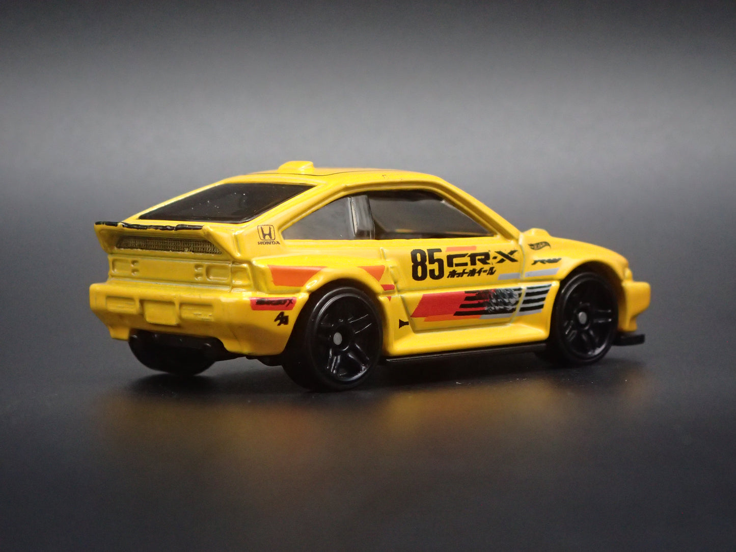 1984-1987 HONDA CRX YELLOW 1:64 SCALE COLLECTIBLE DIORAMA DIECAST MODEL CAR