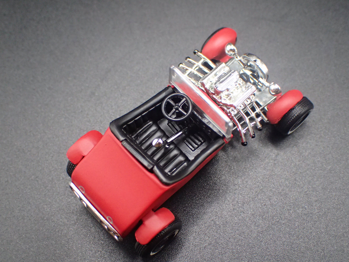 1927 27 FORD MODEL T ROADSTER HOT ROD 1:64 SCALE COLLECTIBLE DIORAMA DIECAST MODEL CAR