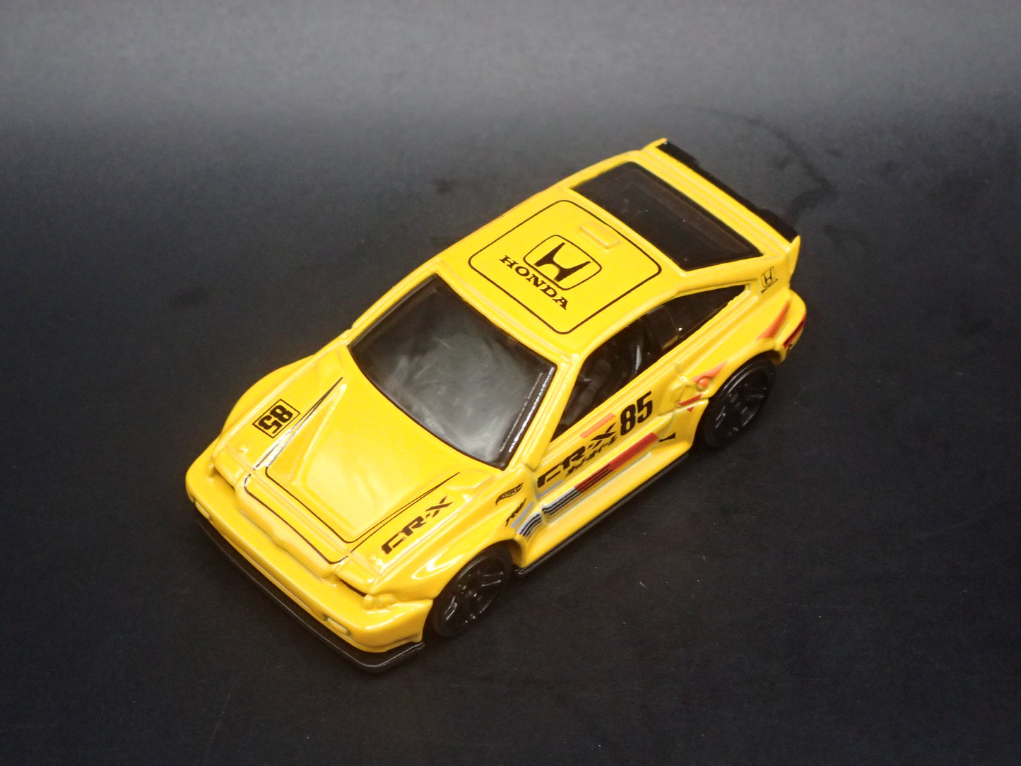 1984-1987 HONDA CRX YELLOW 1:64 SCALE COLLECTIBLE DIORAMA DIECAST MODEL CAR