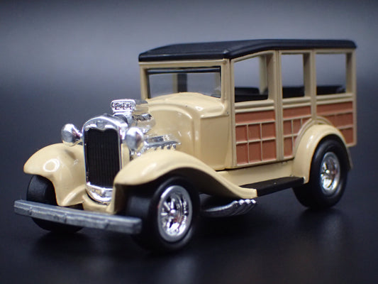 1931 31 FORD MODEL A WOODY WAGON TAN 1:64 SCALE LIMTED DIORAMA DIECAST MODEL CAR-Burning Rubber Toy Company