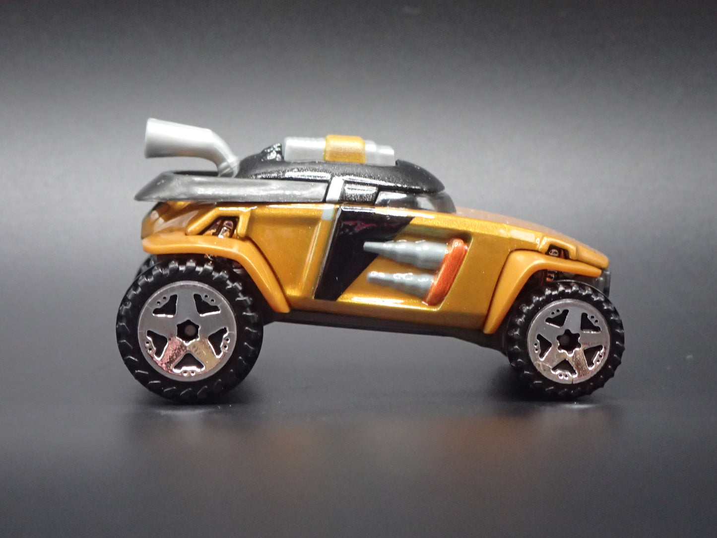 ROSE STAR WARS 1/64 SCALE COLLECTIBLE DIORAMA DIECAST MODEL CAR