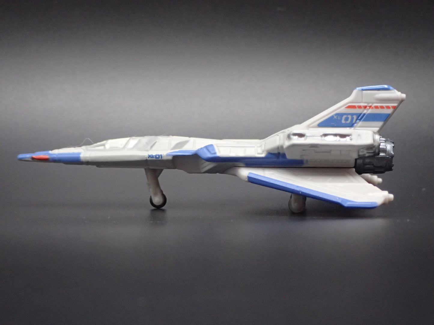 DISNEY PIXAR LIGHTYEAR XL-01 SPACESHIP 1/64 SCALE DIORAMA DIECAST MODEL CAR