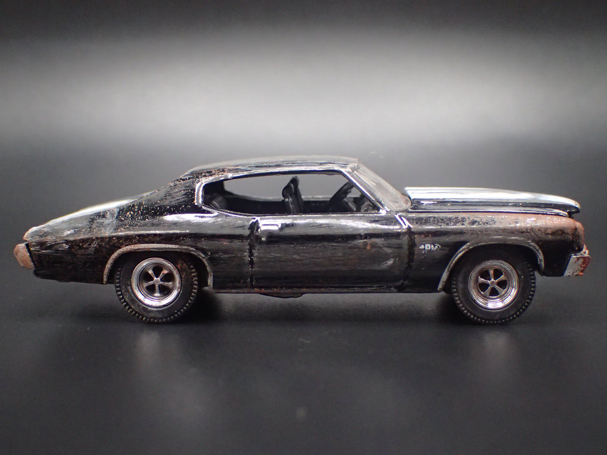1970 70 CHEVY CHEVROLET CHEVELLE BARN FIND 1:64 SCALE DIORAMA DIECAST MODEL CAR