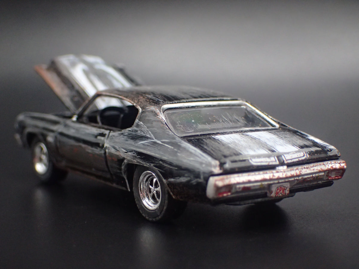 1970 70 CHEVY CHEVROLET CHEVELLE BARN FIND 1:64 SCALE DIORAMA DIECAST MODEL CAR
