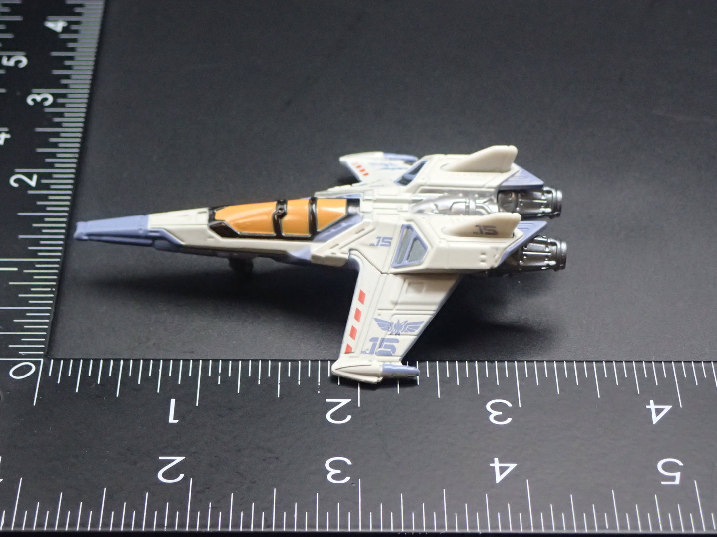 DISNEY PIXAR LIGHTYEAR XL-15 SPACESHIP 1/64 SCALE DIORAMA DIECAST MODEL CAR