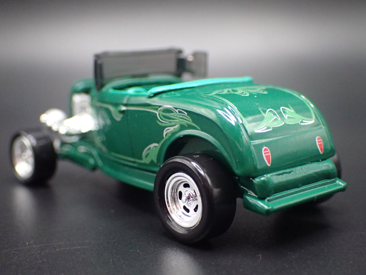 1932 32 FORD HIBOY HOT ROD GREEN 1/64 SCALE COLLECTIBLE DIECAST MODEL CAR
