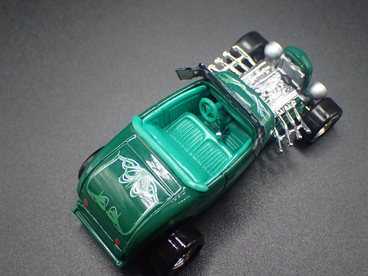 1932 32 FORD HIBOY HOT ROD GREEN 1/64 SCALE COLLECTIBLE DIECAST MODEL CAR