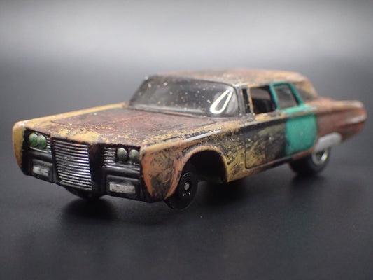 1966 66 CHRSYLER IMPERIAL GREEN HORNET BLACK BEAUTY BARN FIND 1/64 DIECAST CAR