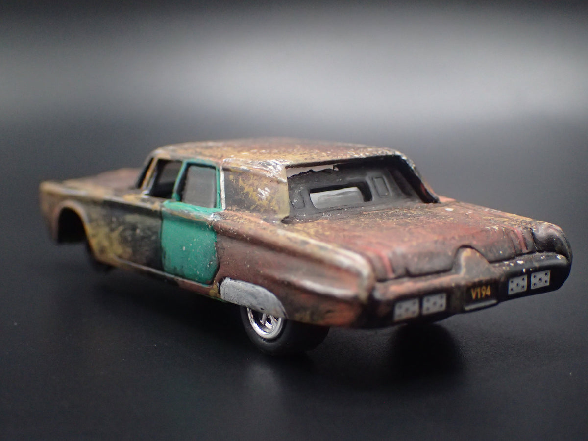 1966 66 CHRSYLER IMPERIAL GREEN HORNET BLACK BEAUTY BARN FIND 1/64 DIECAST CAR