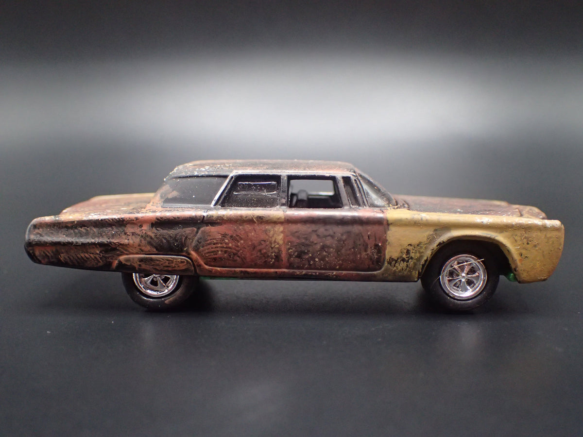 1966 66 CHRSYLER IMPERIAL GREEN HORNET BLACK BEAUTY BARN FIND 1/64 DIECAST CAR