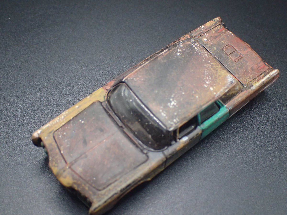1966 66 CHRSYLER IMPERIAL GREEN HORNET BLACK BEAUTY BARN FIND 1/64 DIECAST CAR
