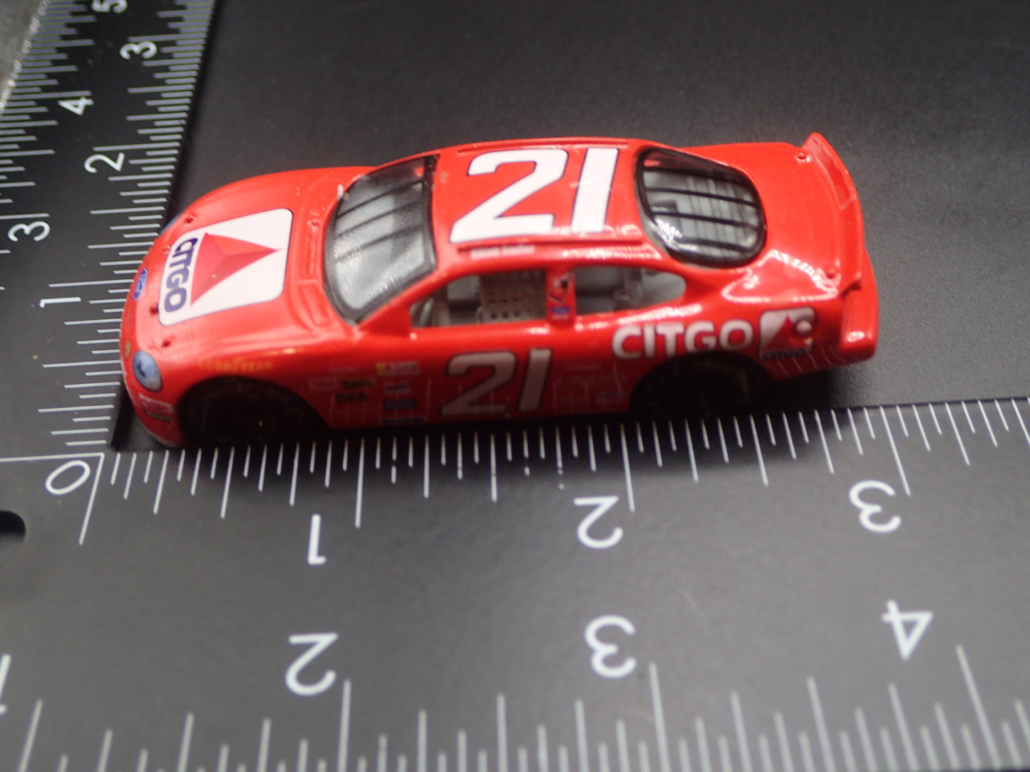 1999 99 FORD TAURUS 21 ELLIOT SADLER NASCAR 1/64 SCALE DIECAST MODEL CAR
