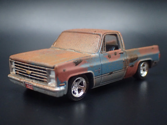 1976 76 CHEVY CHEVROLET PICKUP TRUCK SQUAREBODY BARN FIND 1/64 SCALE MODEL CAR