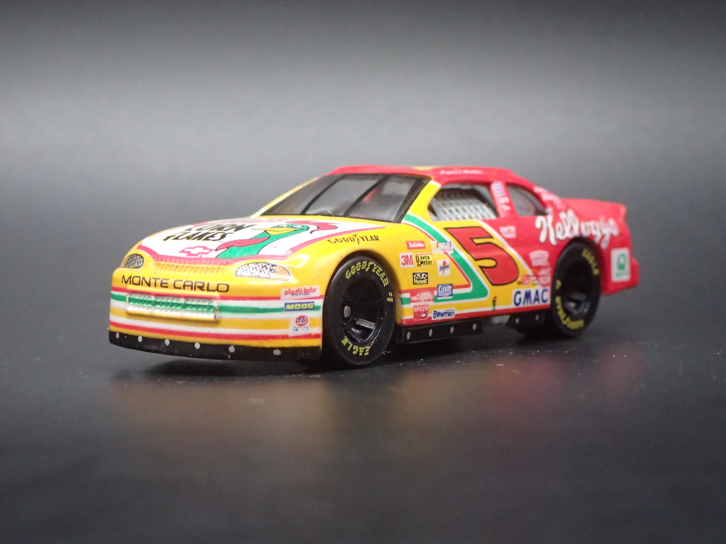 1999 CHEVY CHEVROLET MONTE CARLO 5 TERRY LABONTE NASCAR 1:64 SCALE DIECAST CAR
