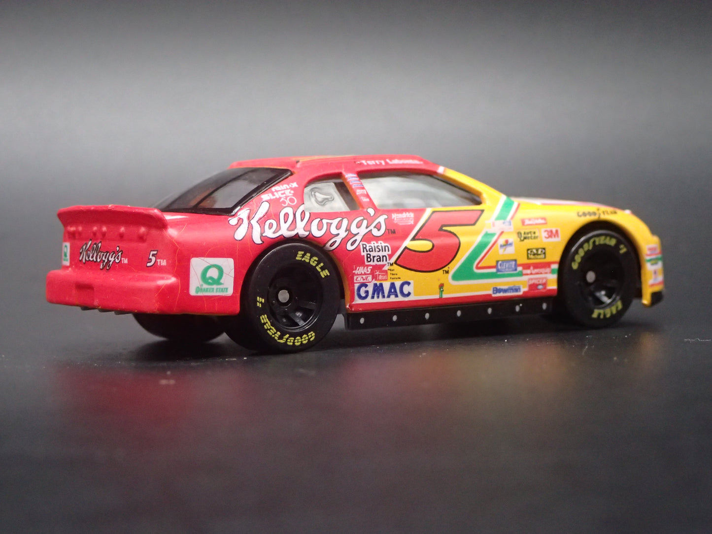 1999 CHEVY CHEVROLET MONTE CARLO 5 TERRY LABONTE NASCAR 1:64 SCALE DIECAST CAR