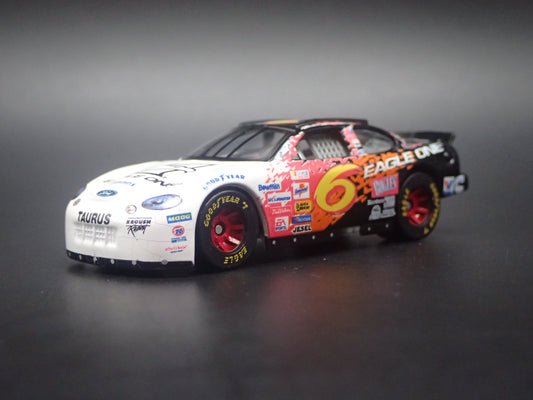 1999 99 FORD TAURUS 6 MARK MARTIN NASCAR 1/64 SCALE DIECAST MODEL CAR
