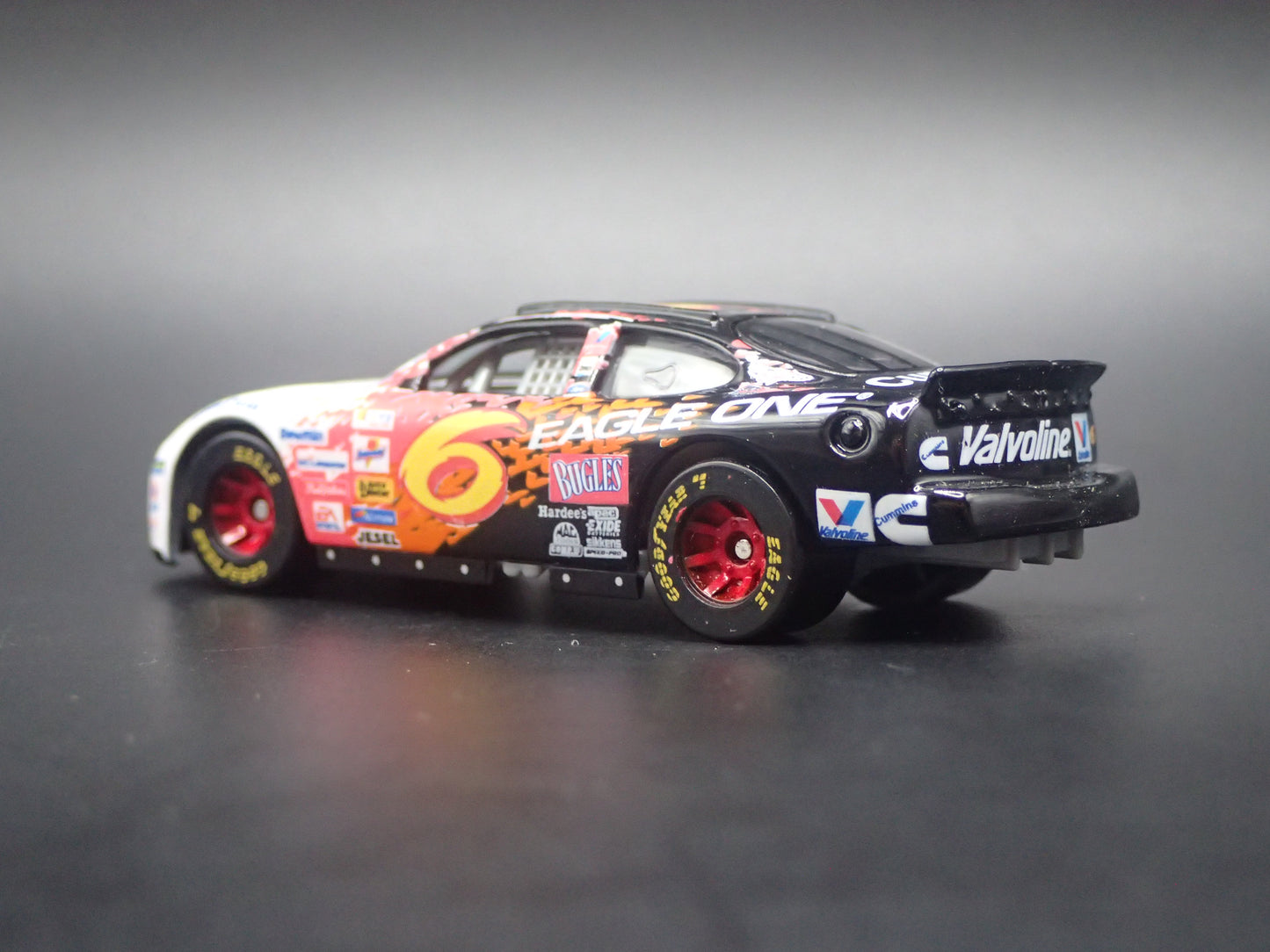 1999 99 FORD TAURUS 6 MARK MARTIN NASCAR 1/64 SCALE DIECAST MODEL CAR