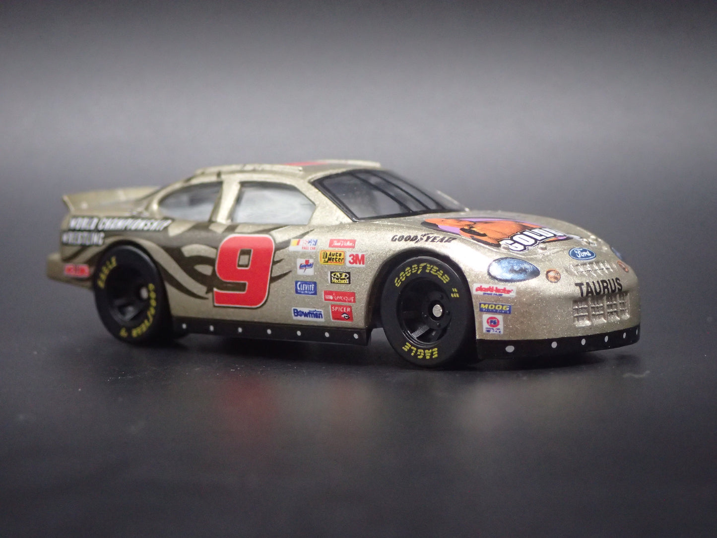 1999 99 FORD TAURUS 9 JERRY NADEAU NASCAR 1/64 SCALE DIECAST MODEL CAR